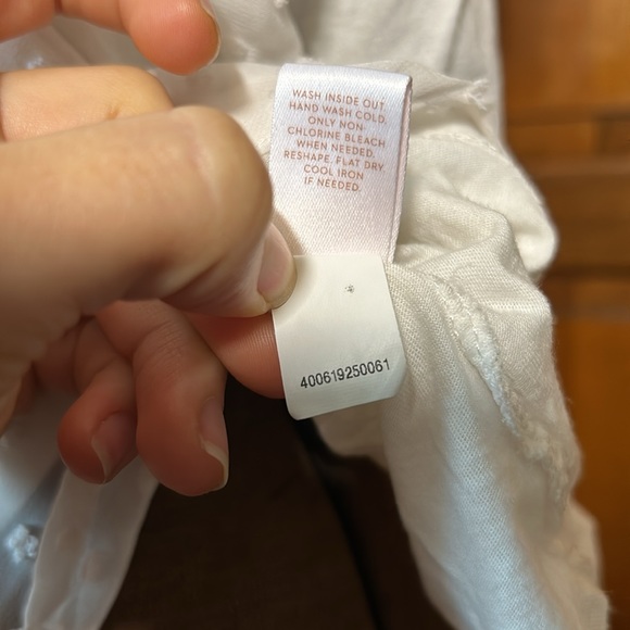 Lacy, frilly chiffon-like layered blouse with cap sleeves - Picture 8 of 9